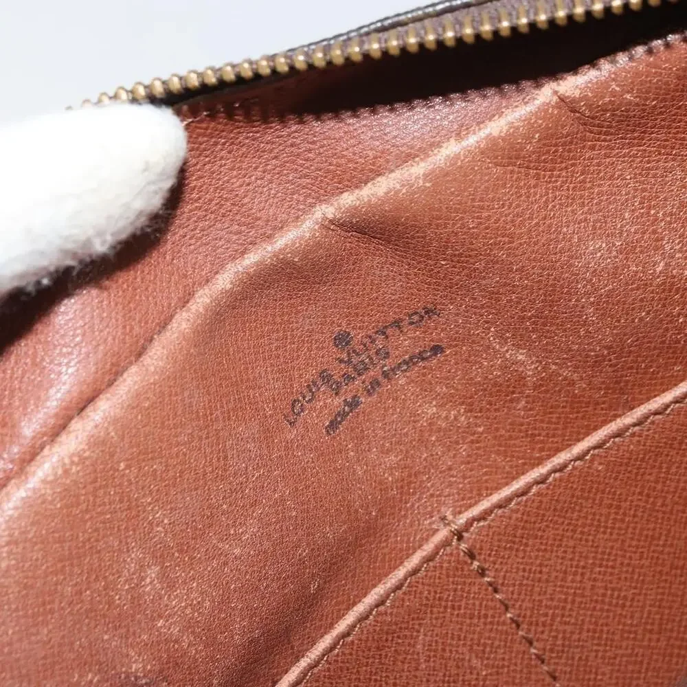 Louis Vuitton height width